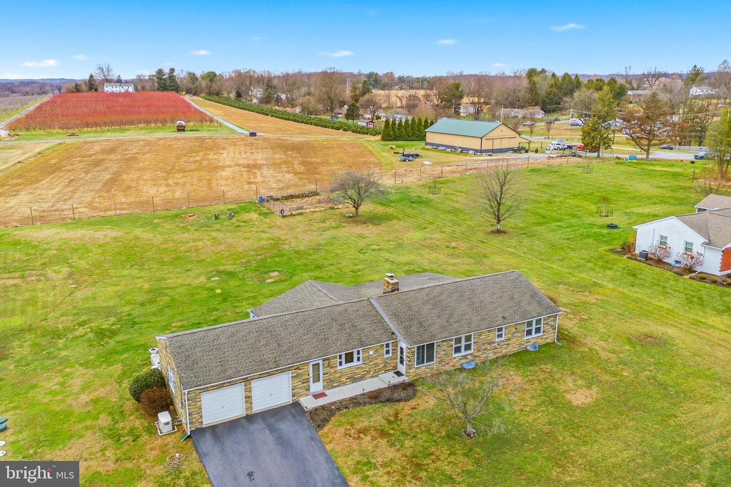 1576 Broadrun Road photo 4