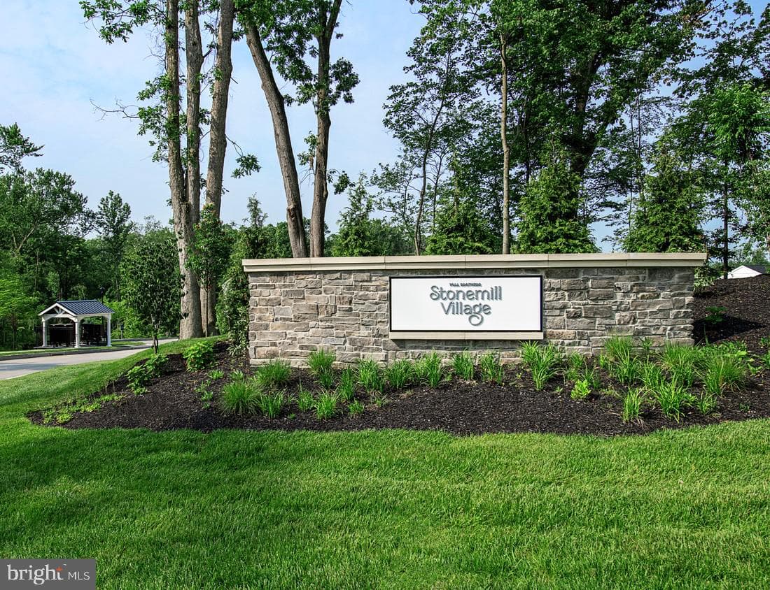 36 Grayson Lane photo 6