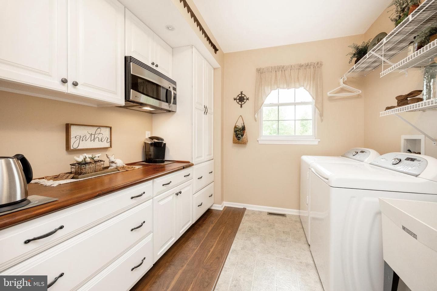 315 Martingale Circle photo 15