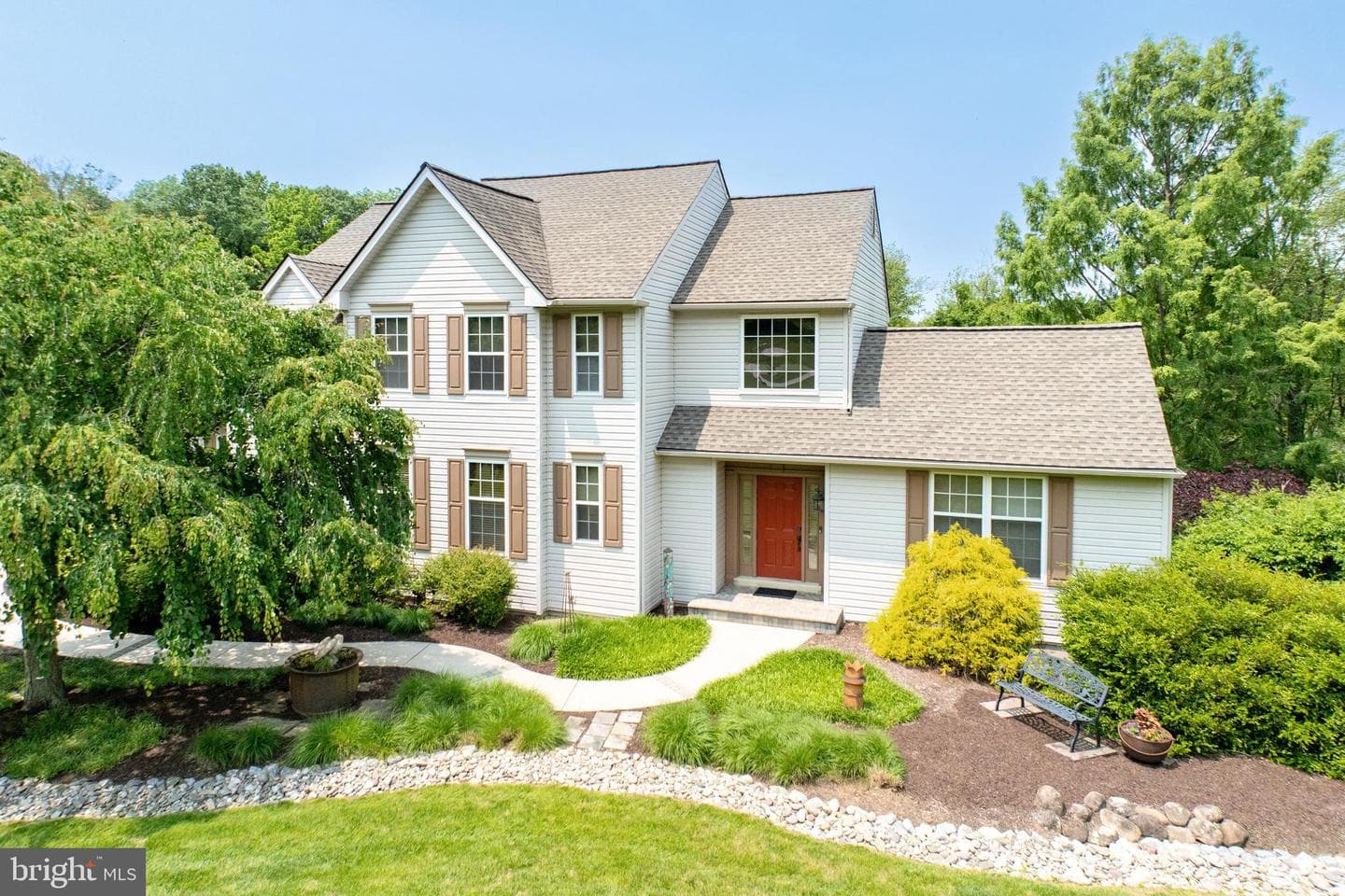 315 Martingale Circle photo 2