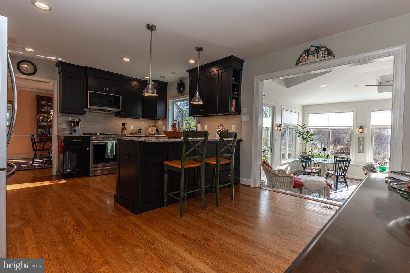 820 Waverly Road photo 16