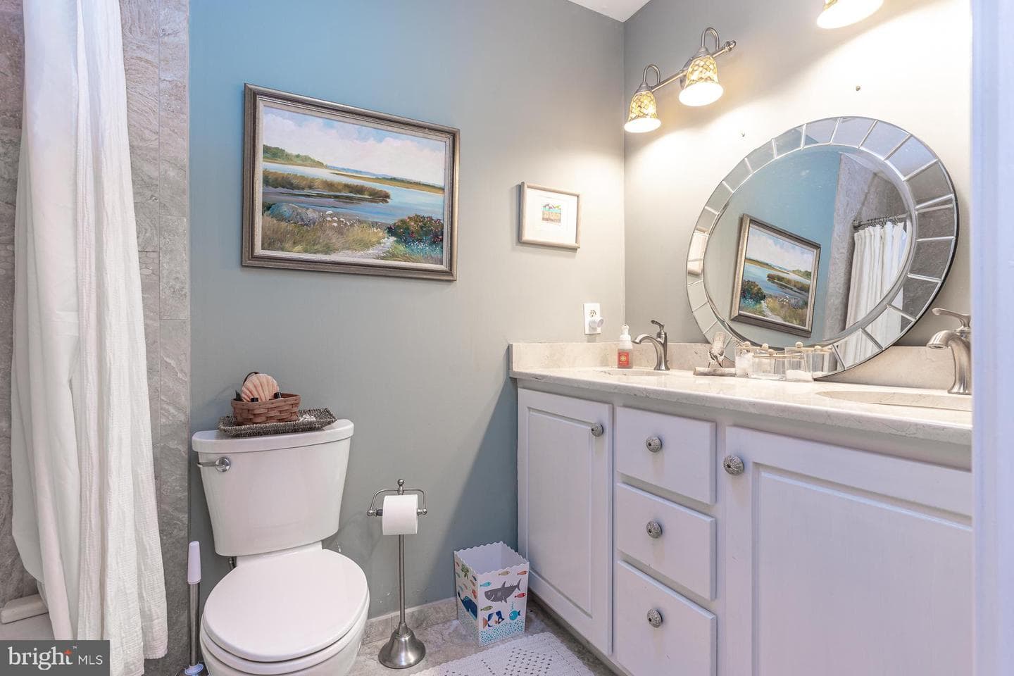 820 Waverly Road photo 33