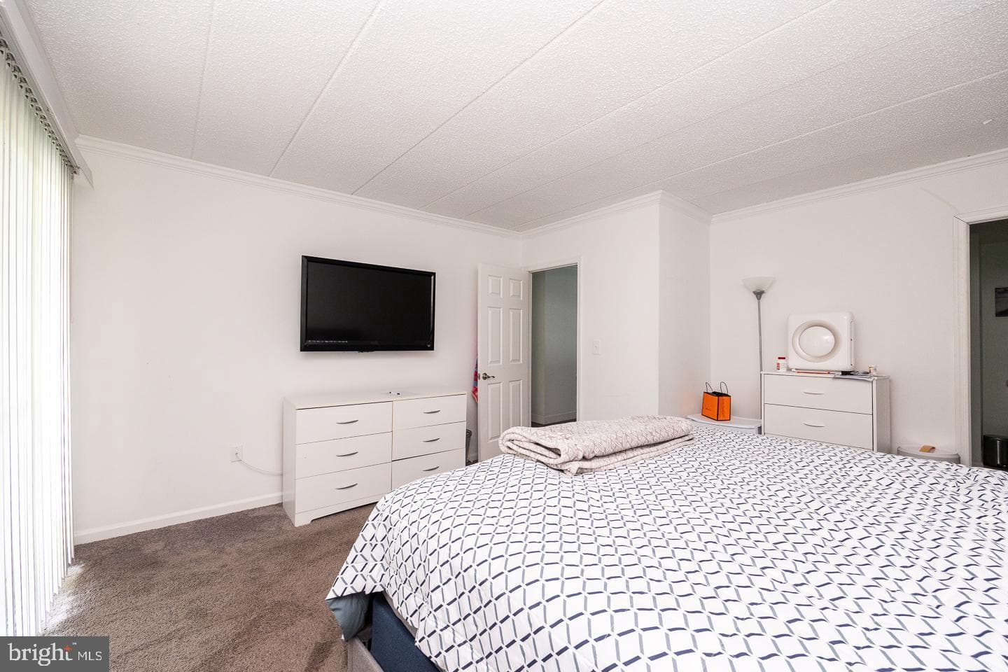 750 E Marshall Street #402 photo 17