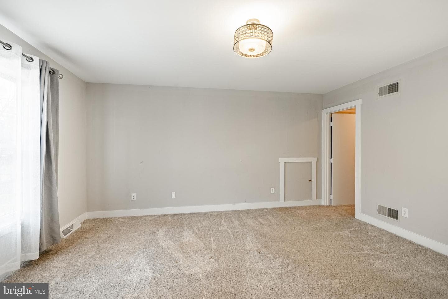 530 Richards Road photo 17