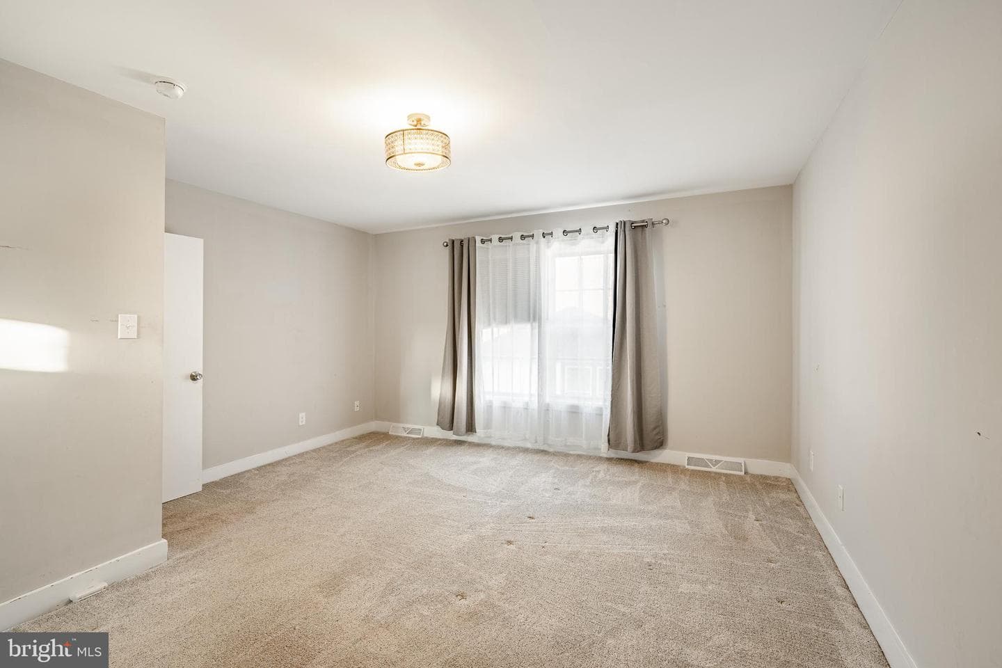 530 Richards Road photo 18