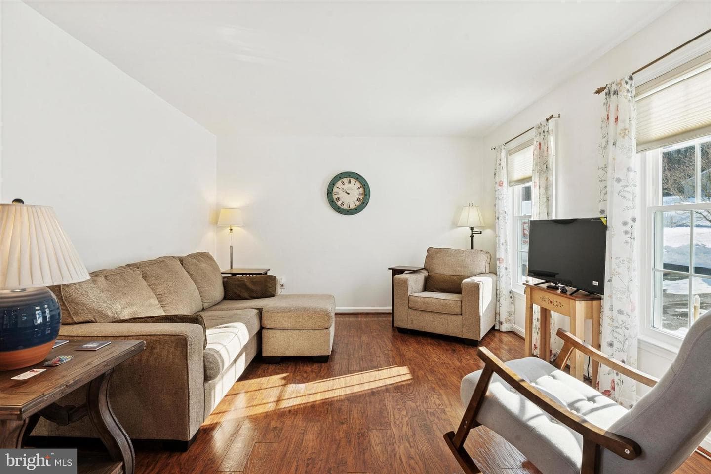 815 Chestnut Hill Road photo 4