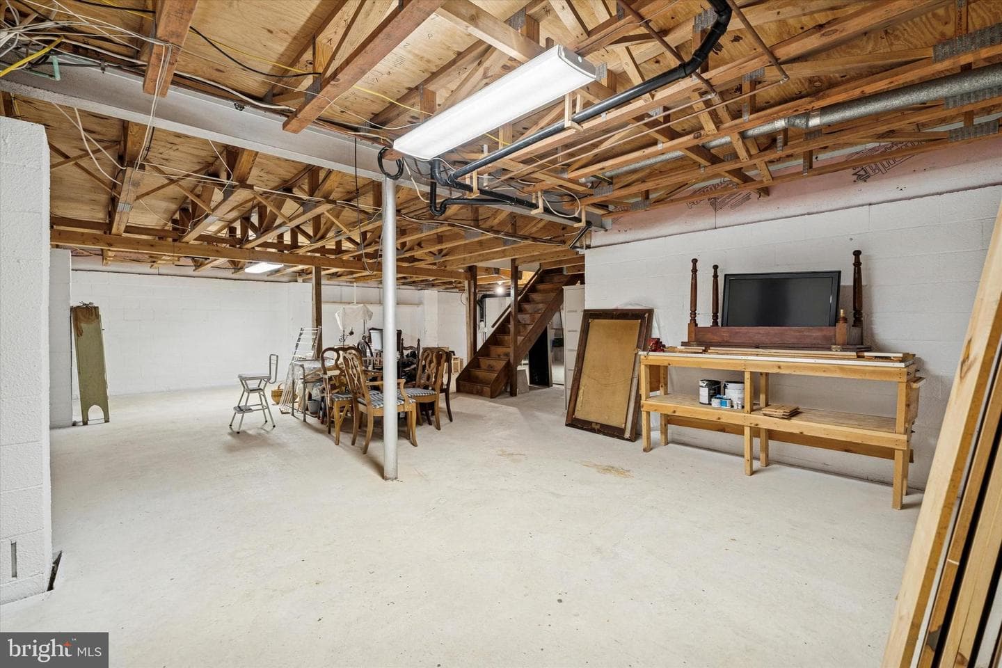 338 Devon Way photo 12
