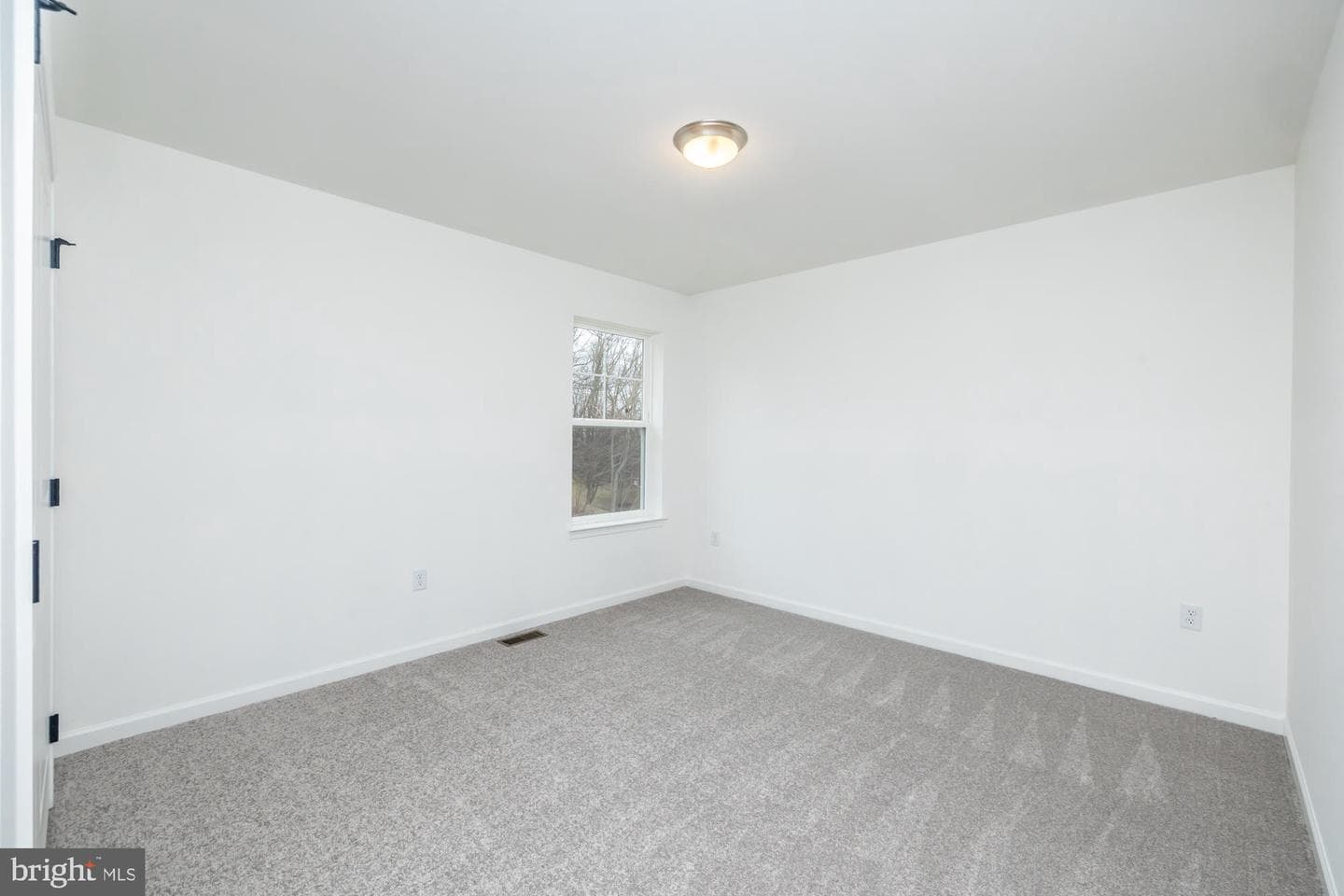222 W Uwchlan Avenue photo 49