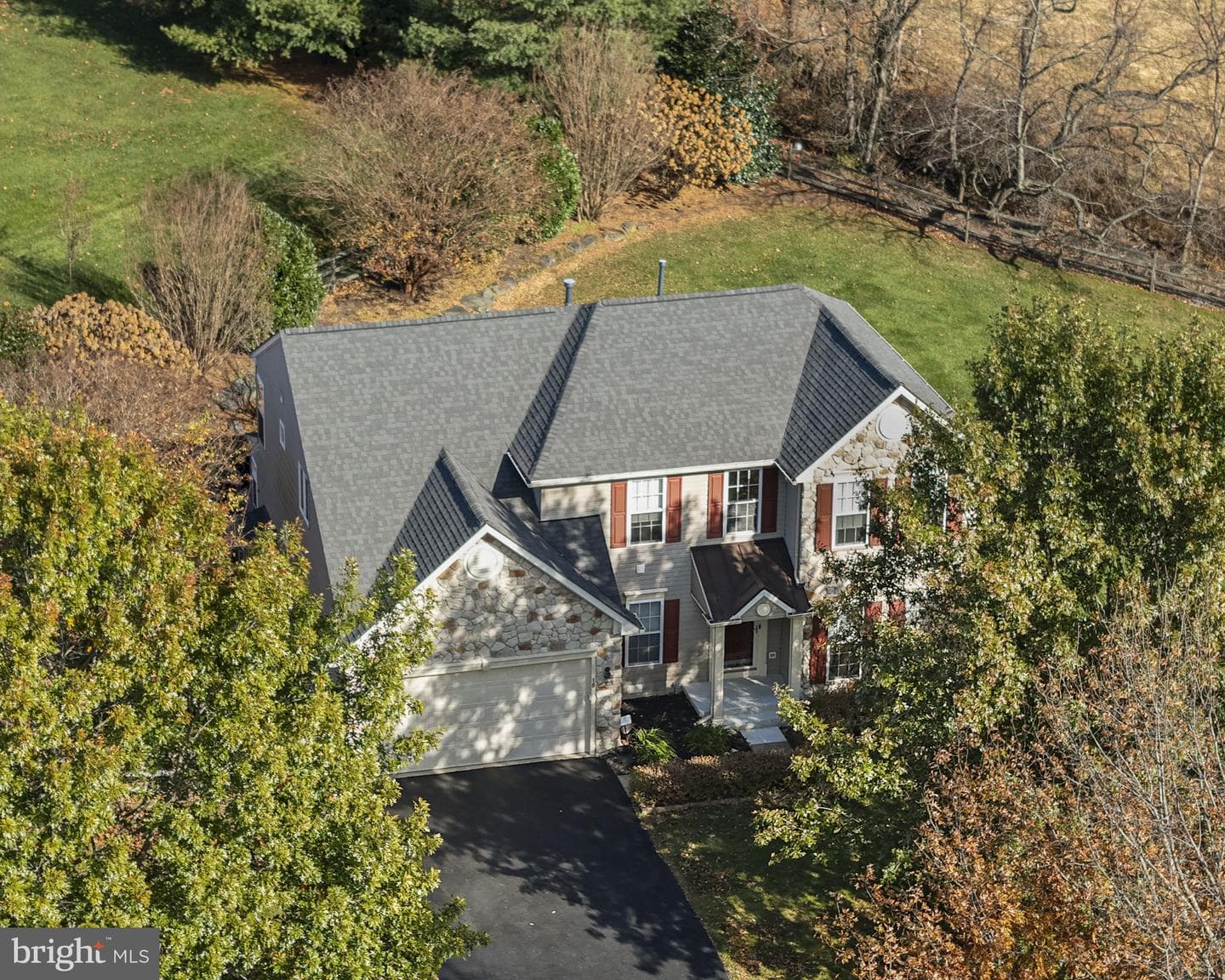 18 Stanford Drive photo 11