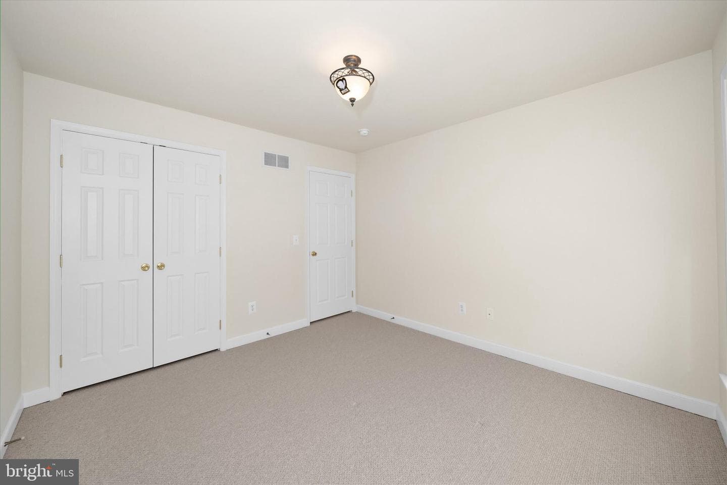104 Kittanset Court photo 35