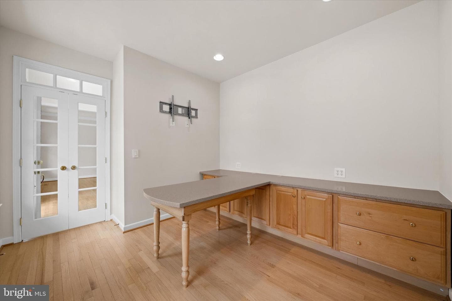 104 Kittanset Court photo 6