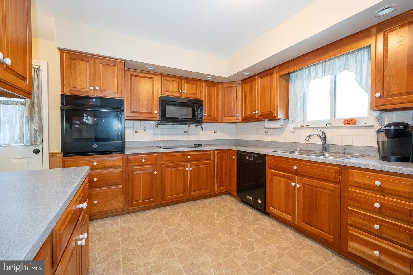 192 Maryhill Road photo 12