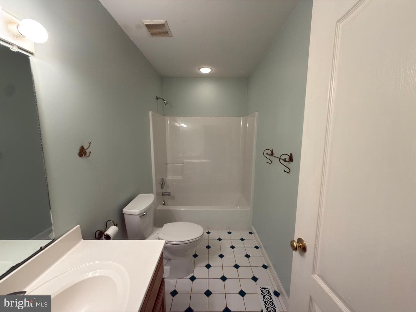 839 Frank Road photo 23