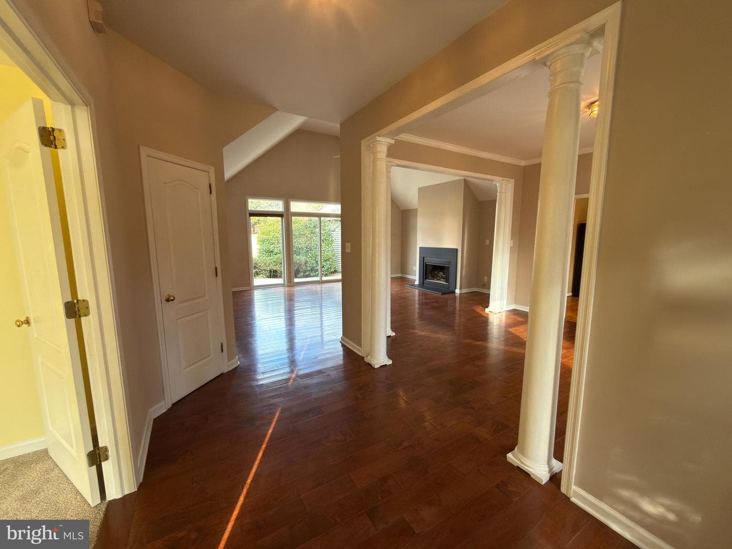 839 Frank Road photo 6