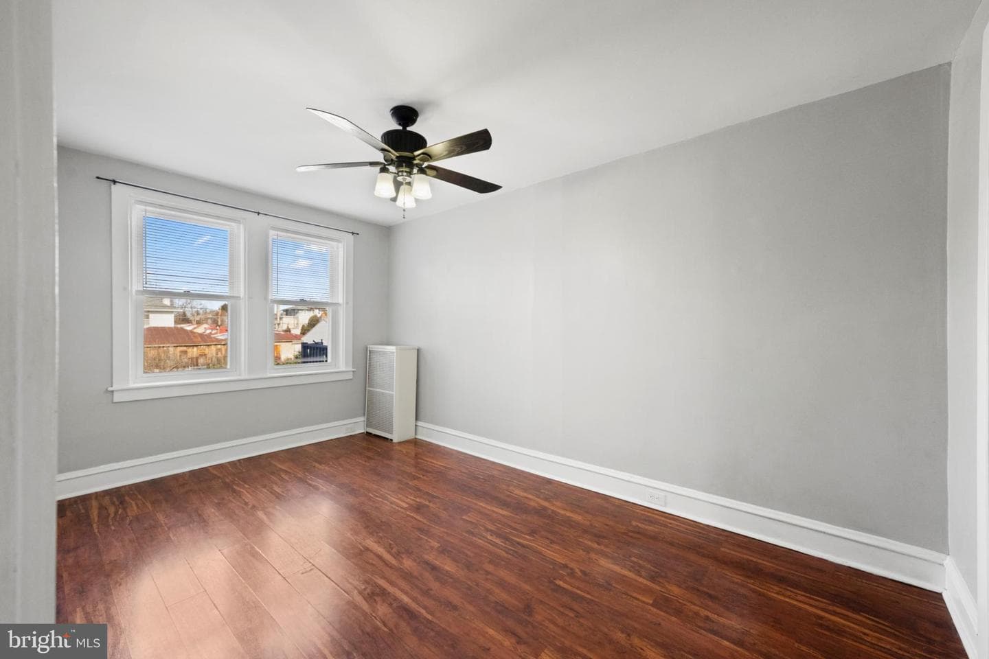 307 4th Avenue photo 9