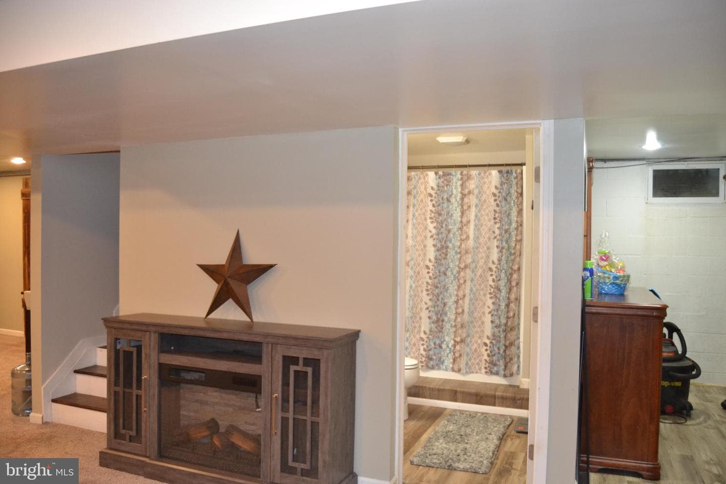 686 State Road photo 20