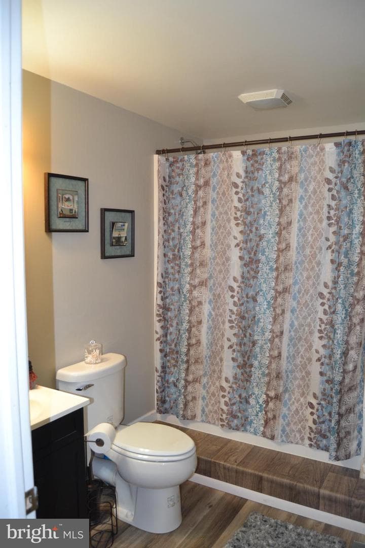 686 State Road photo 22