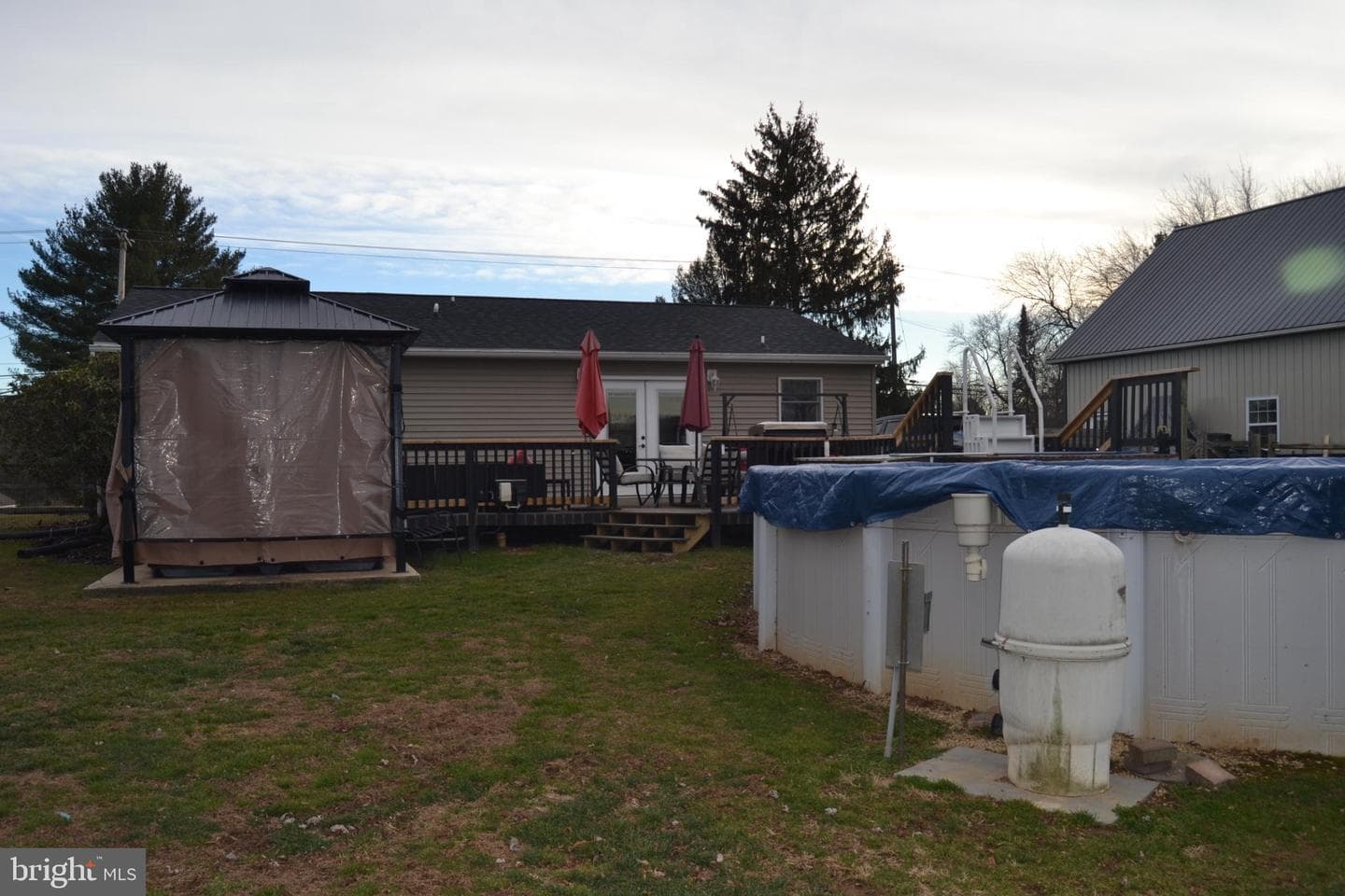 686 State Road photo 37