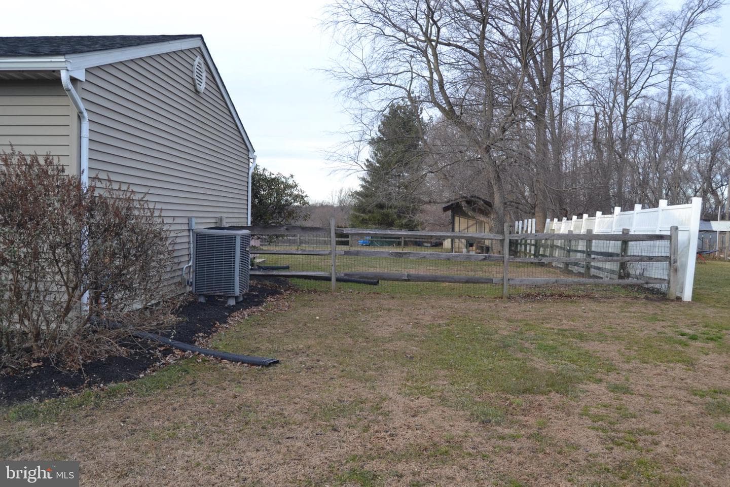 686 State Road photo 42