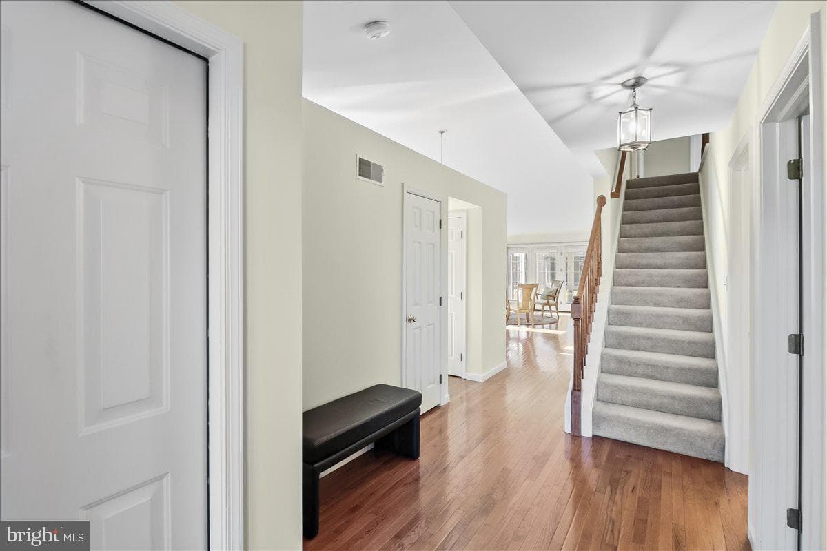 9 Parkside Drive photo 3