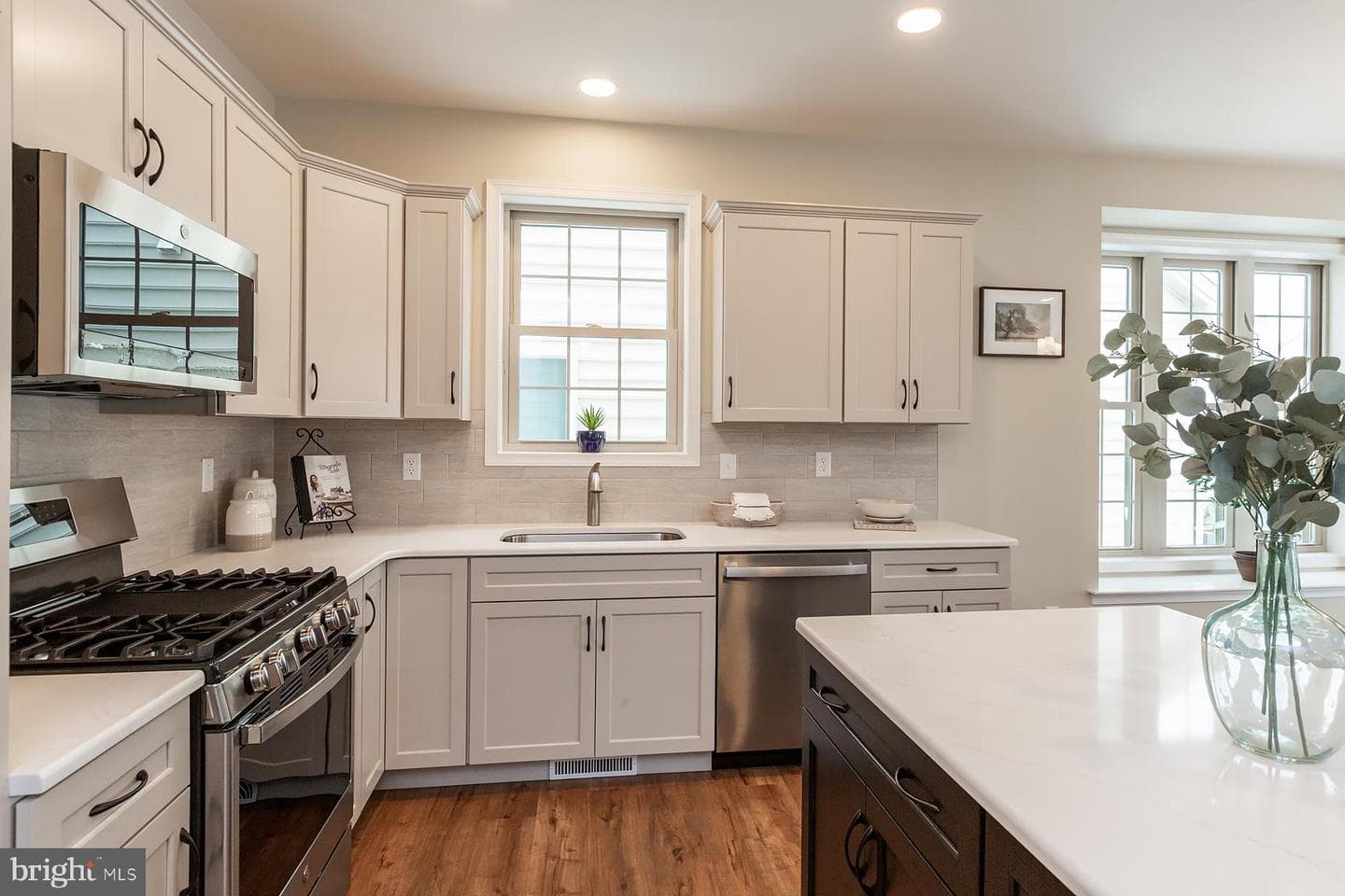 602 Greenbriar Path photo 10
