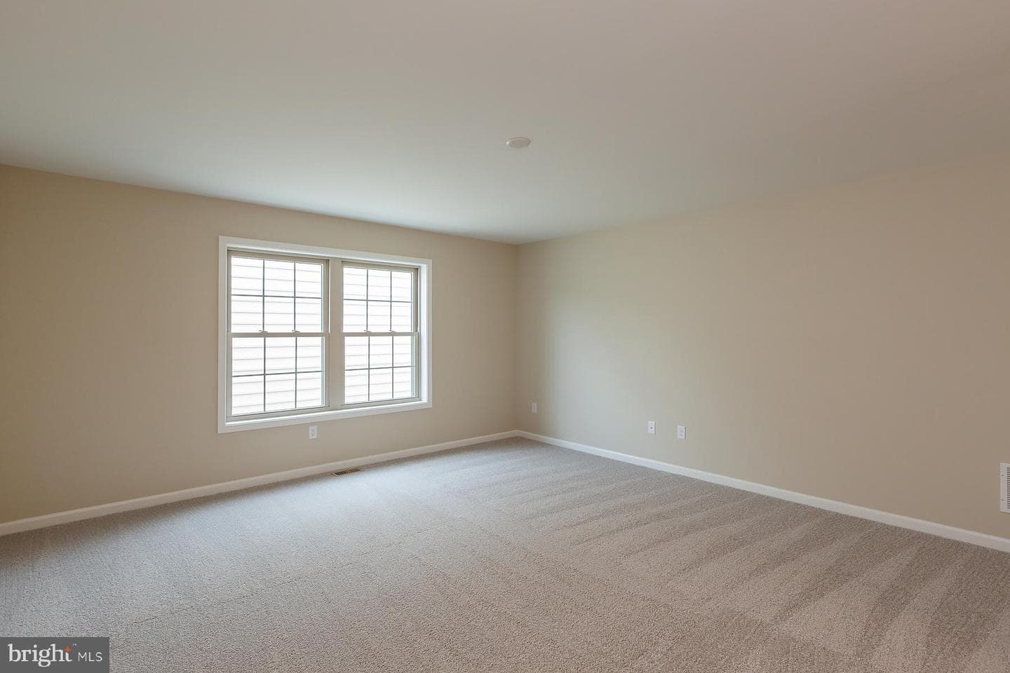 602 Greenbriar Path photo 25