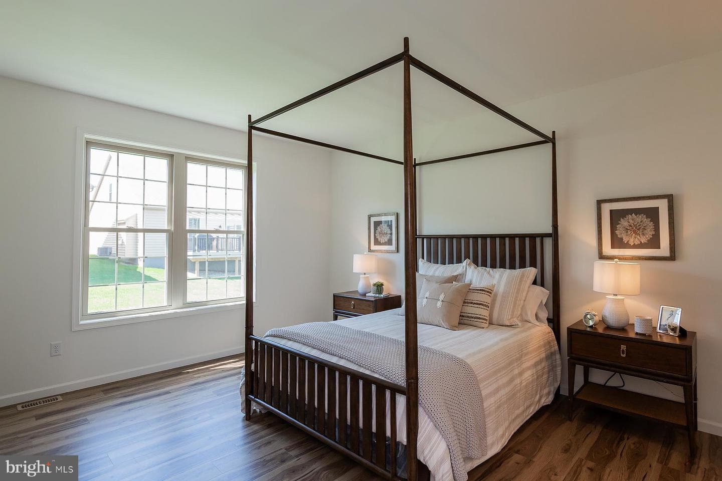 605 Greenbriar Path photo 15