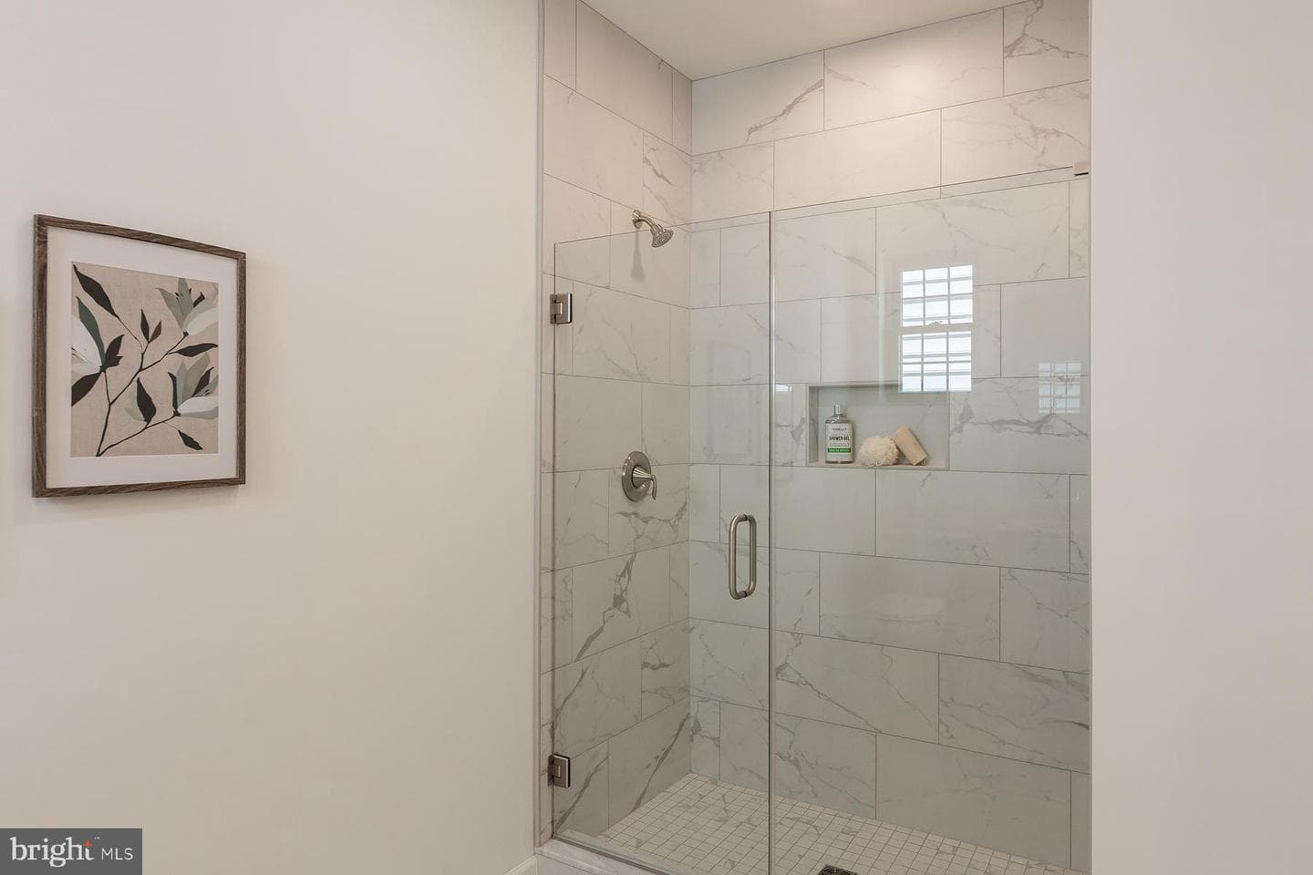 605 Greenbriar Path photo 17