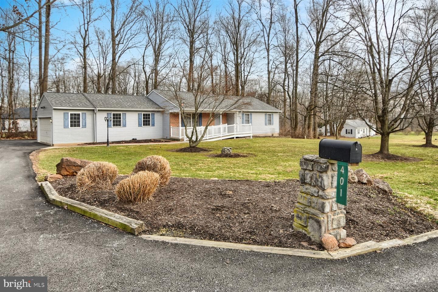 401 Dalton Road photo 7