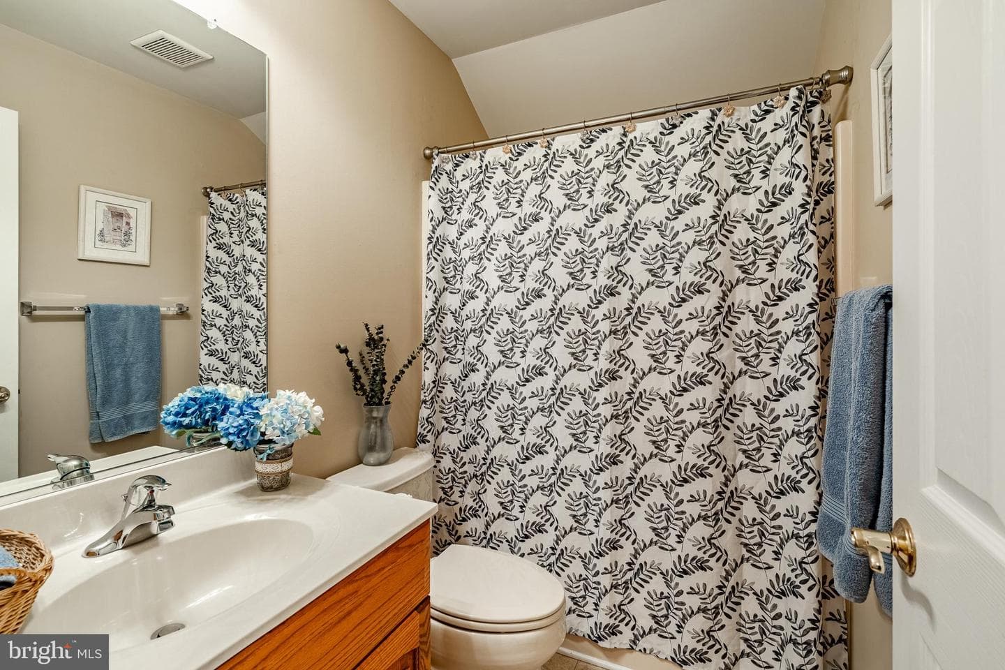 121 Augusta Drive photo 28