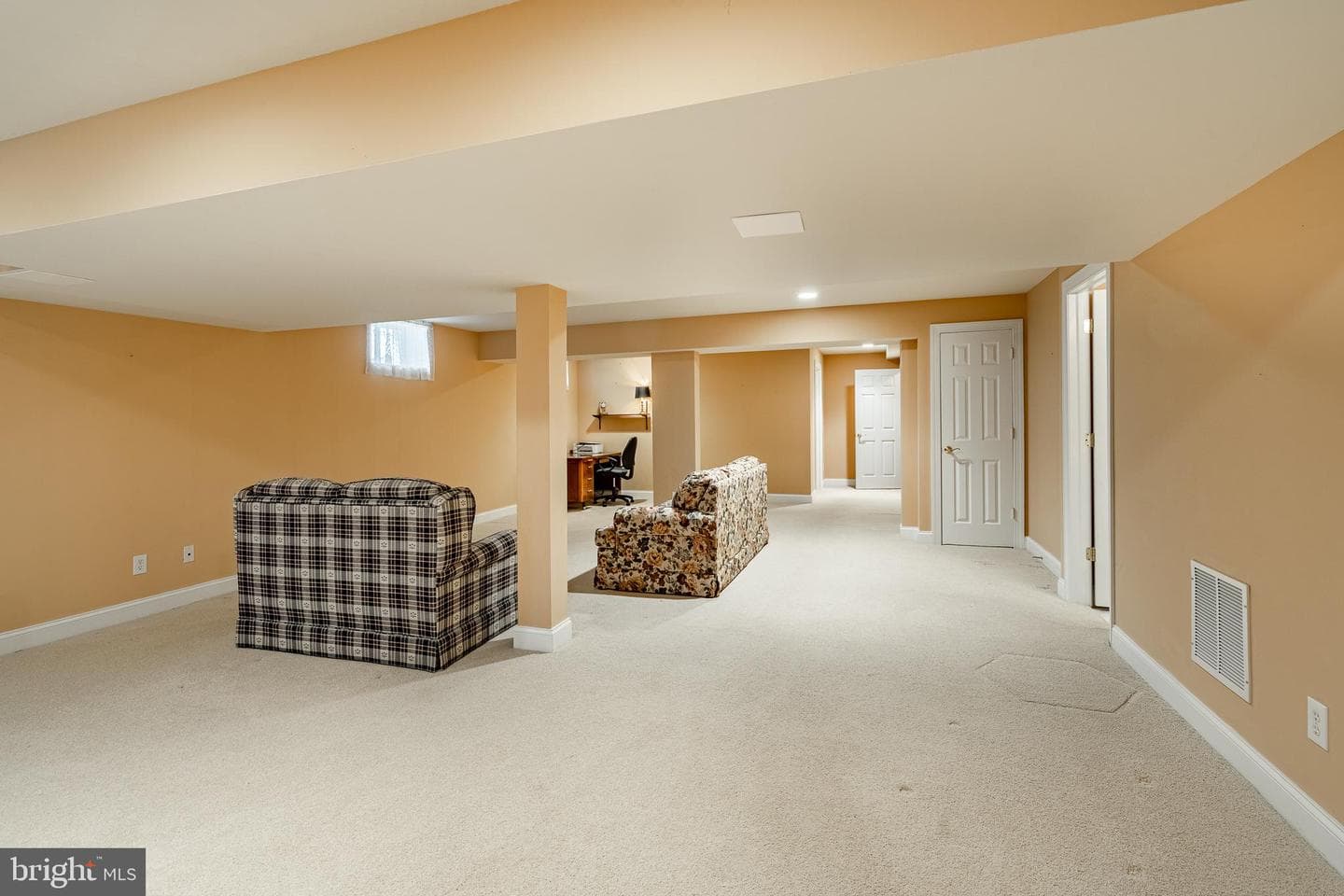 121 Augusta Drive photo 34