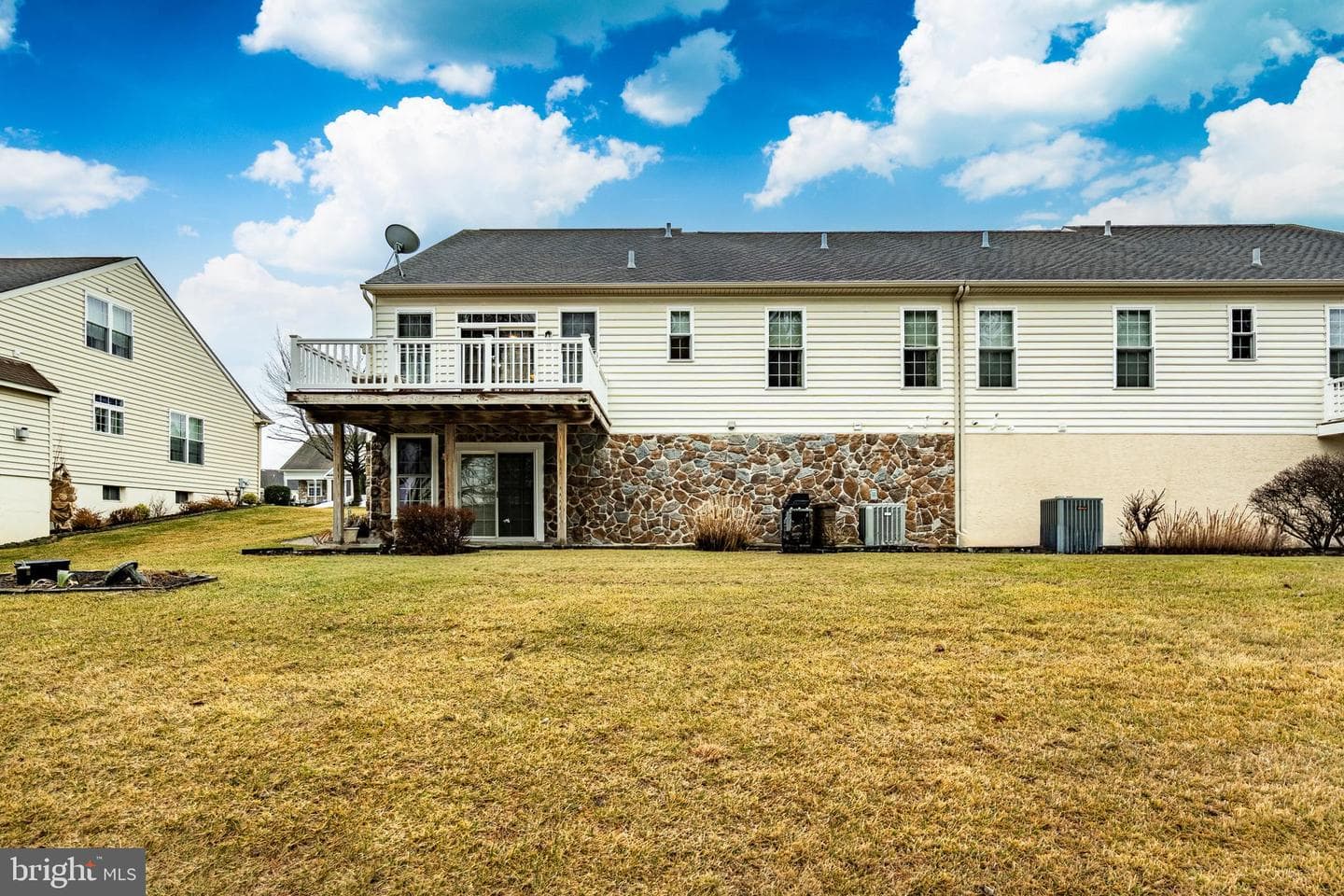 121 Augusta Drive photo 39