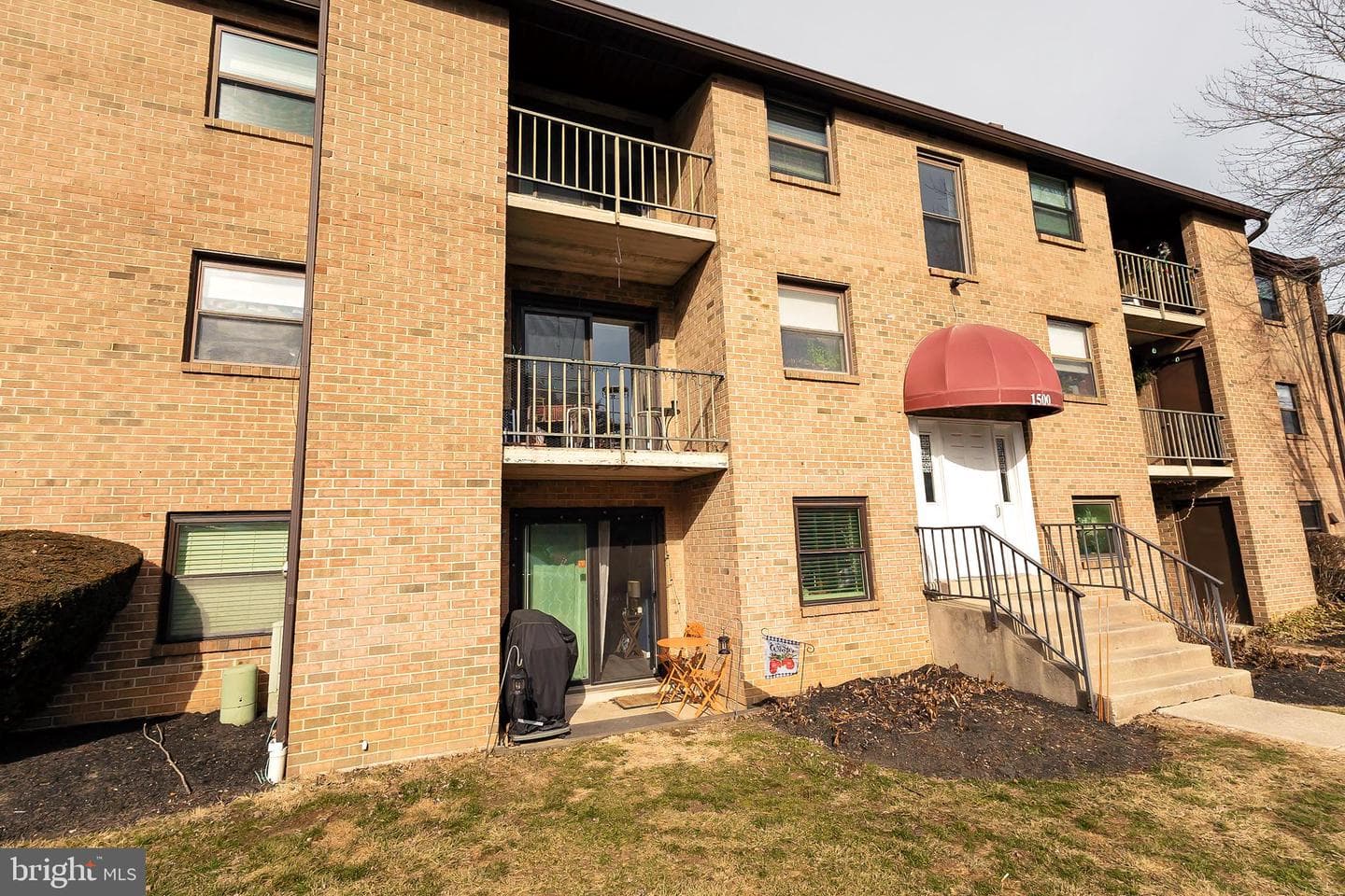 1508 Valley Drive photo 1