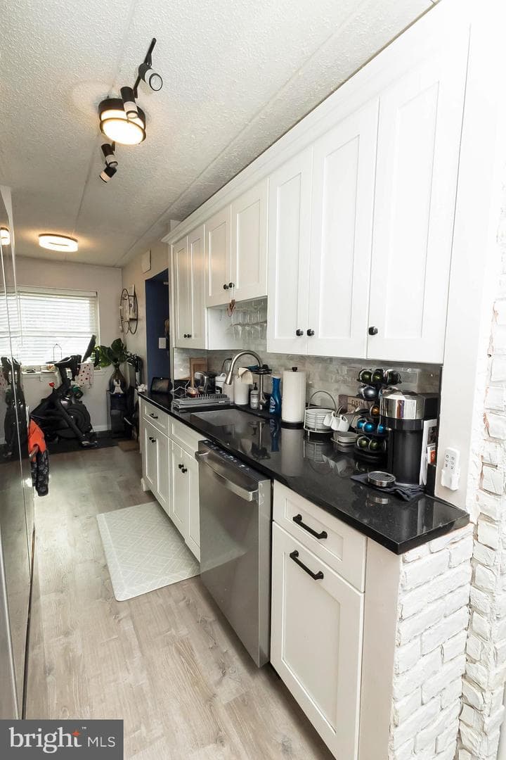 1508 Valley Drive photo 17