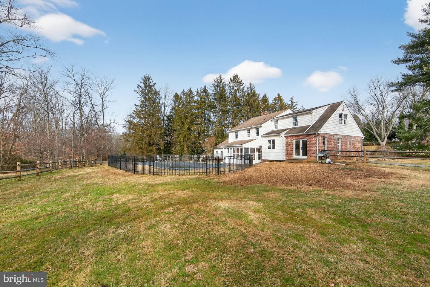 850 Farragut Road photo 14