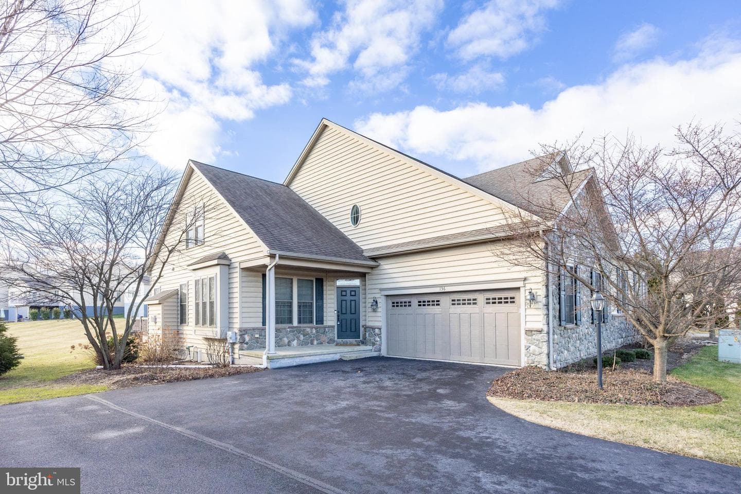 136 Honeycroft Boulevard photo 46