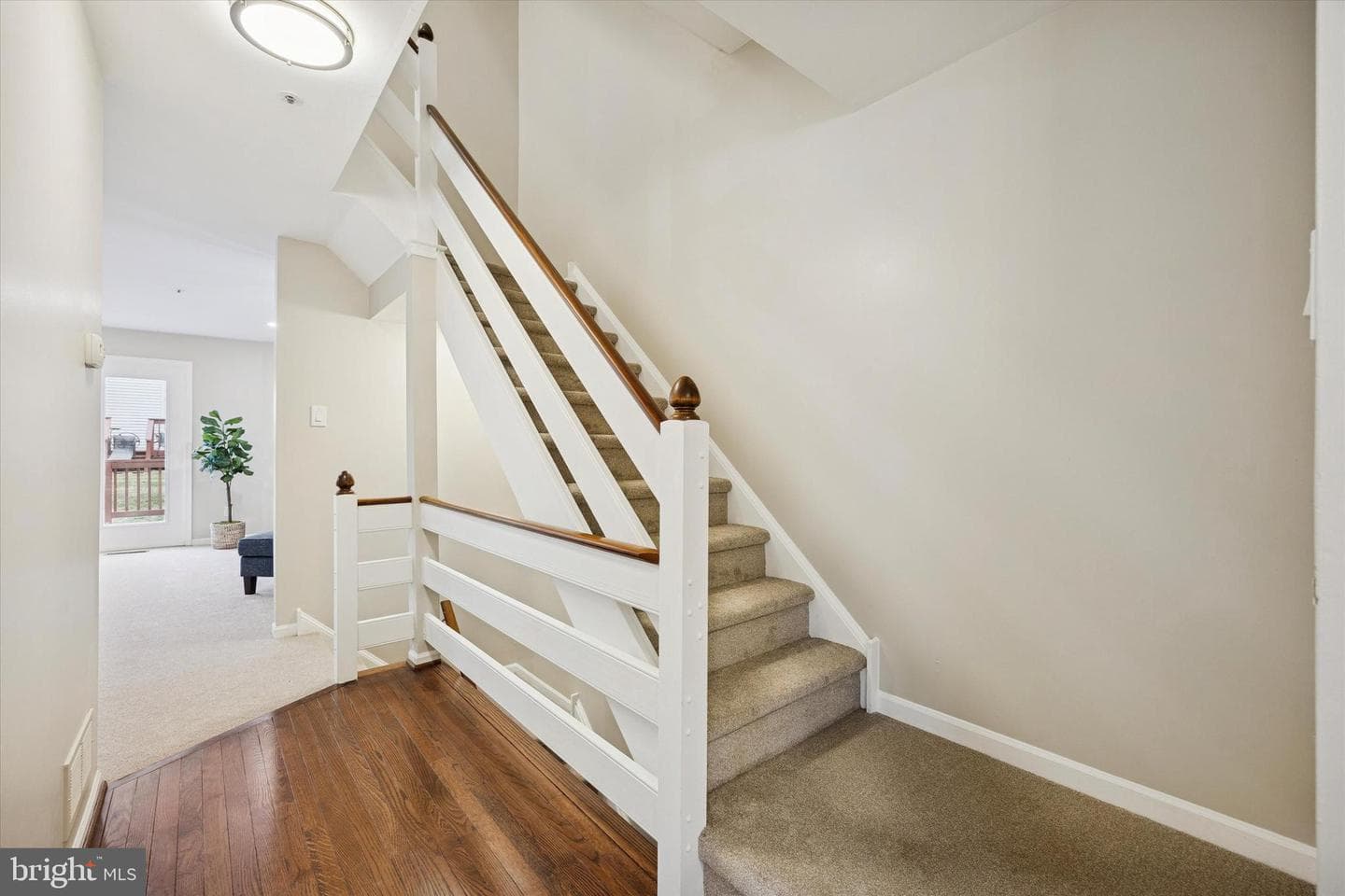 1203 Durham Court photo 2