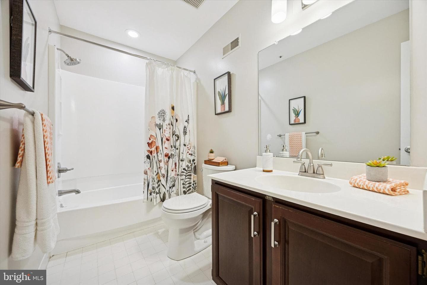 1203 Durham Court photo 23