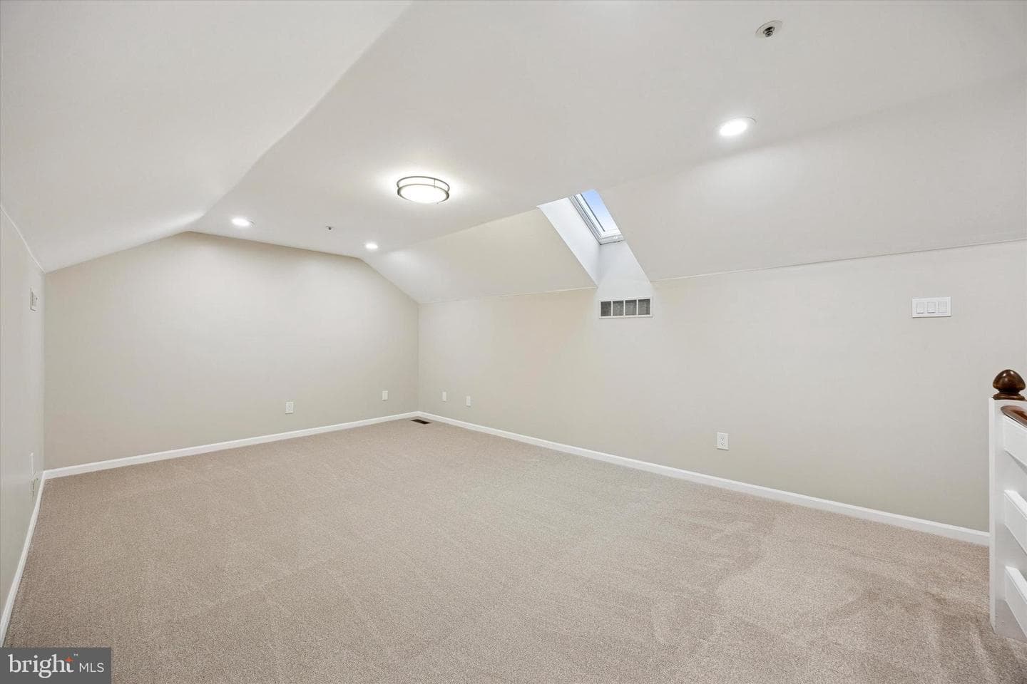1203 Durham Court photo 28