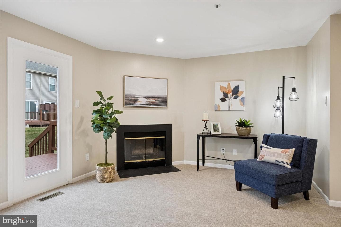 1203 Durham Court photo 6