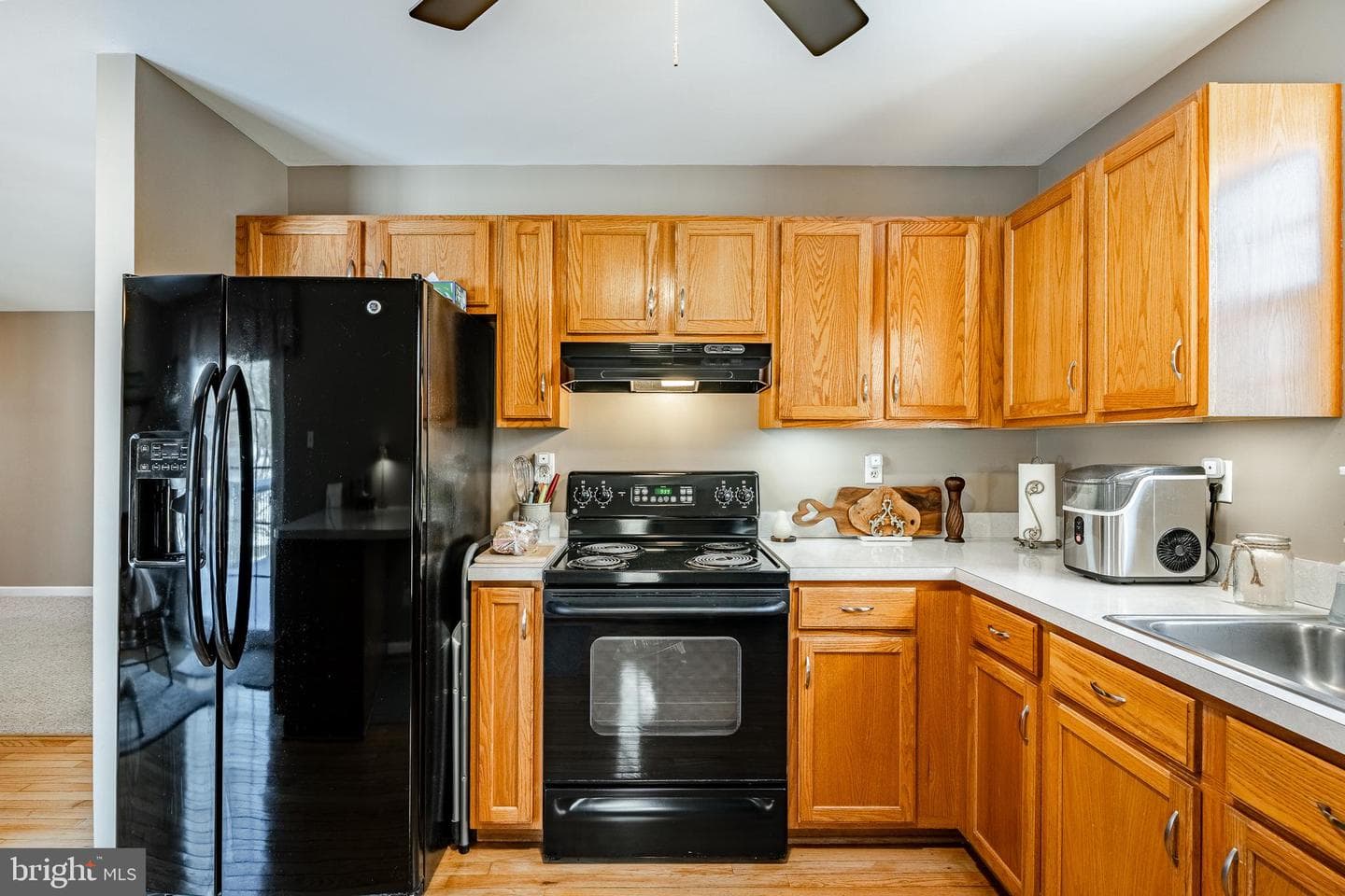 300 Revere Court photo 10