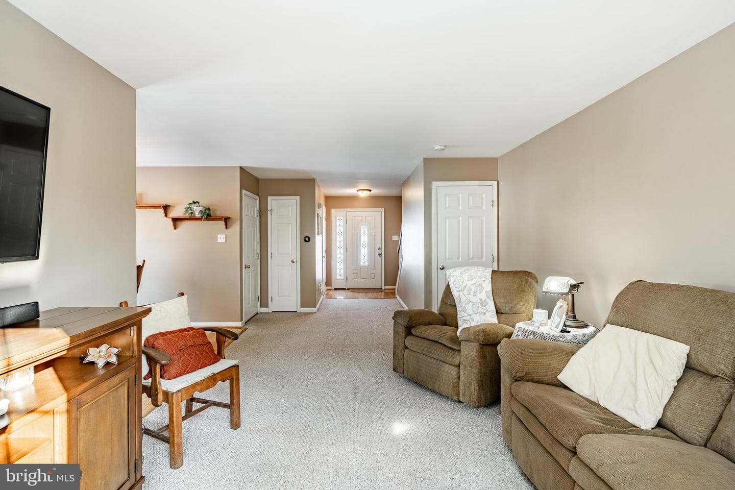 300 Revere Court photo 6