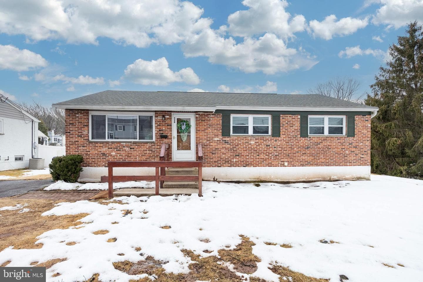 528 Virginia Avenue photo 3