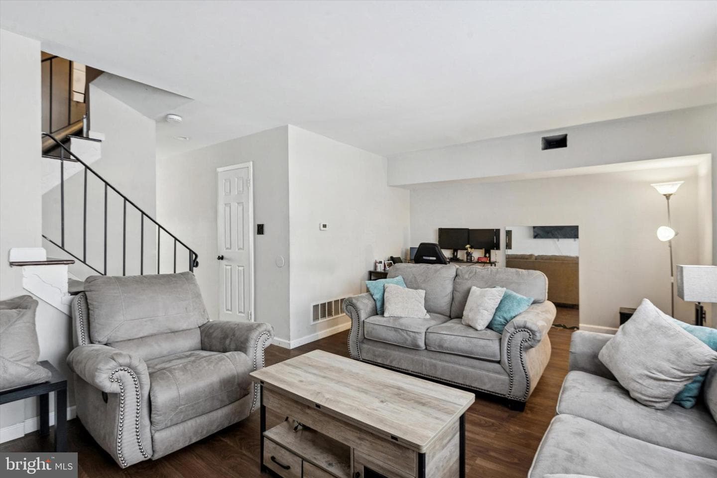 83 Brighton Court #306 photo 5