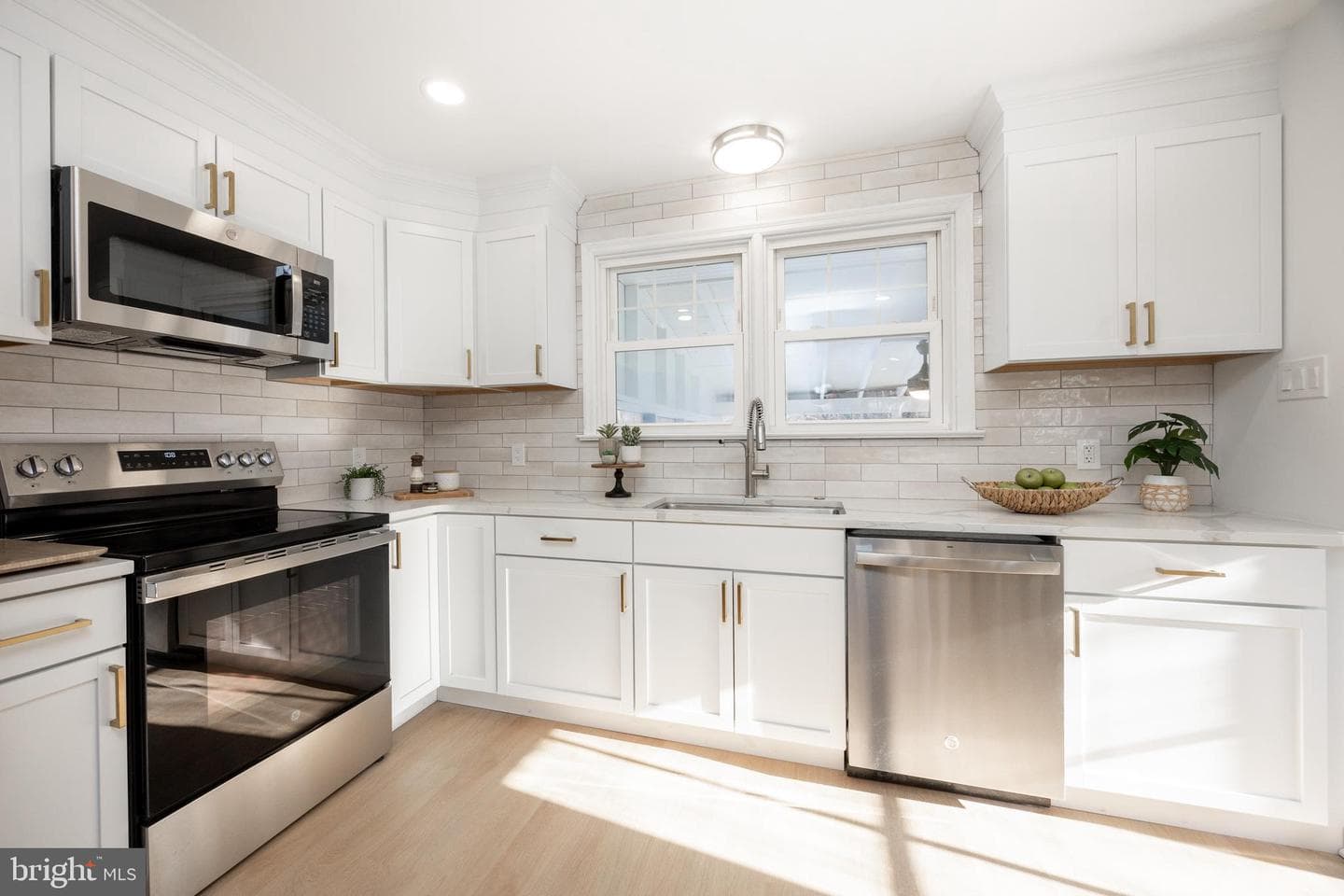 110 Merlin Road photo 6
