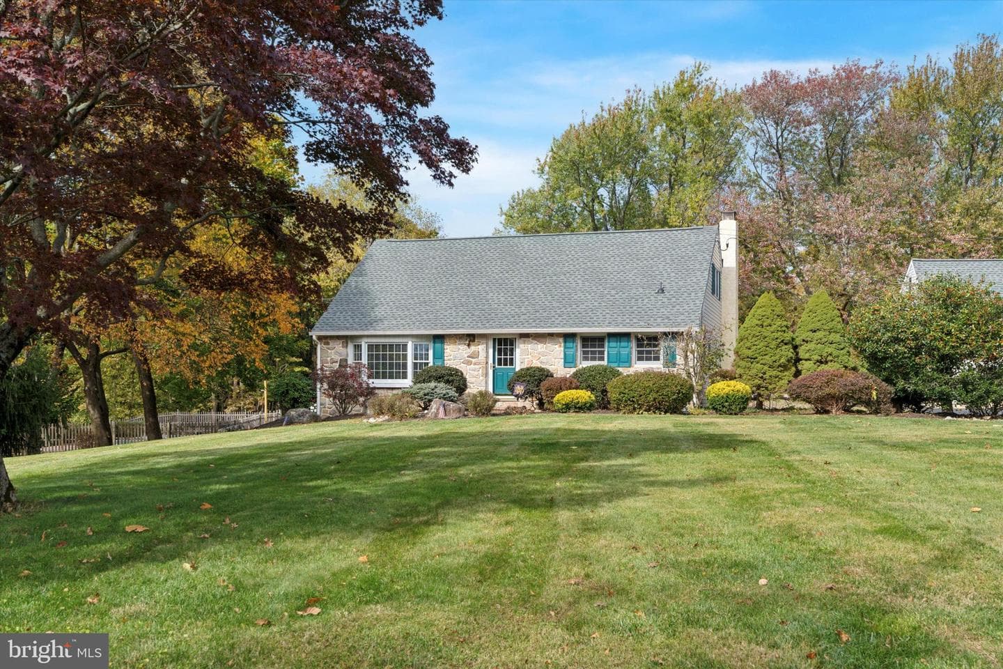 785 Mount Pleasant Road photo 2
