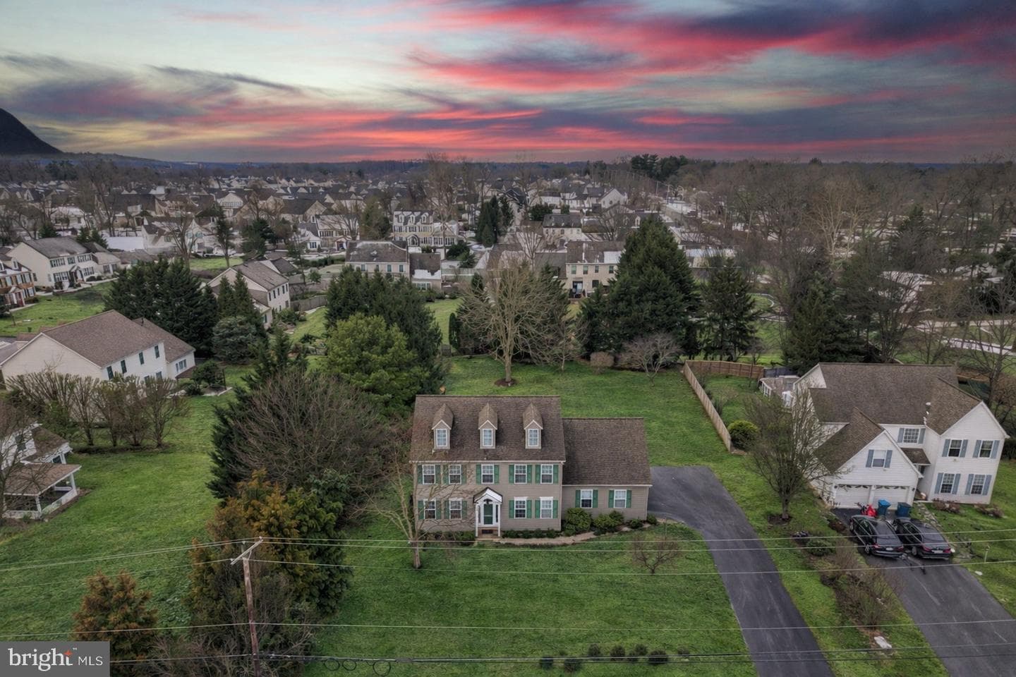 1148 Ashbridge Road photo 2