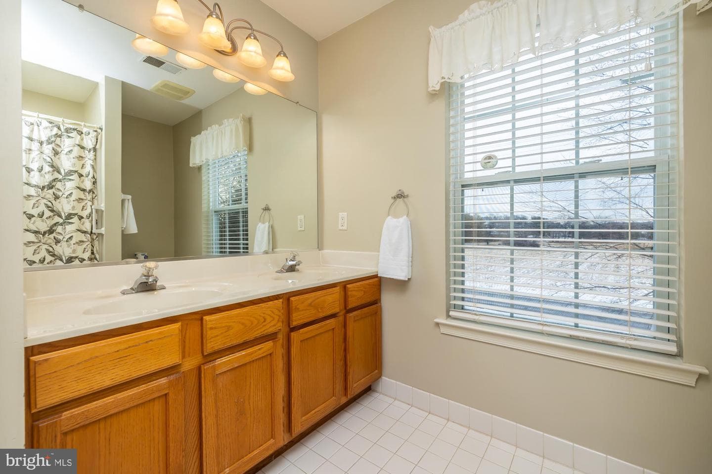 1148 Ashbridge Road photo 39