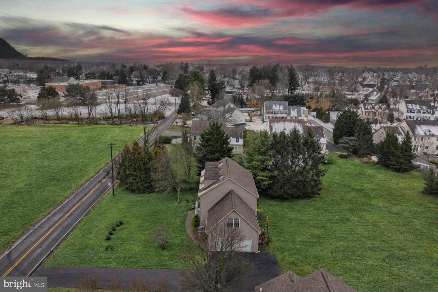 1148 Ashbridge Road photo 46