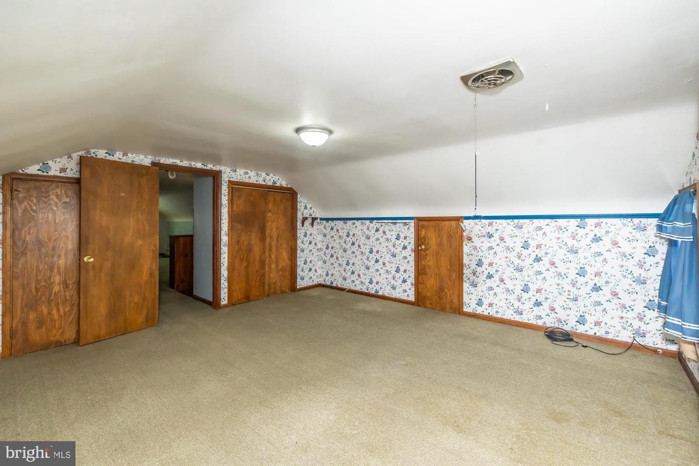 360 Oaklyn Road photo 33